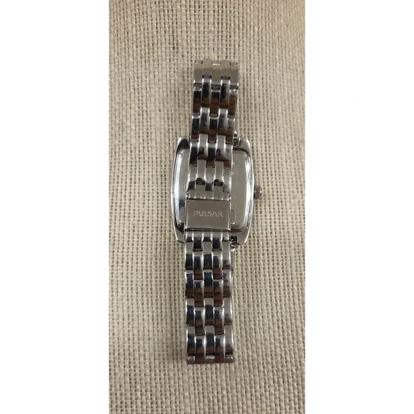 Pulsar Night Analog Silver Women's Watch New 7" - Picture 4 of 5